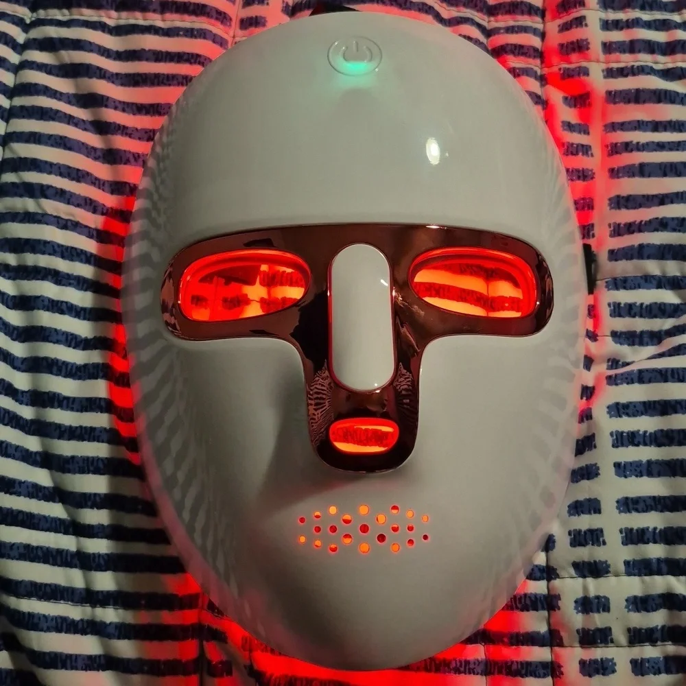 LED Facial Mask - Picture 2 of 4